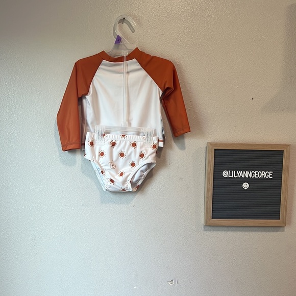 Winnee The Pooh Swimming Suit - Picture 2 of 2